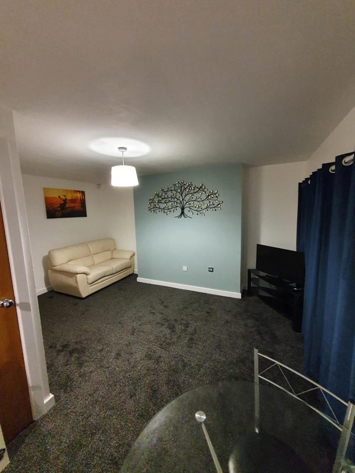 Quiet 2 Bedroom Flat In Darlington With Free Parking, Wi-Fi And More المظهر الخارجي الصورة